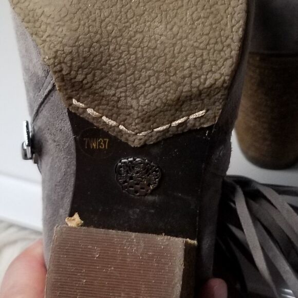 Vince Camuto booties with fringe gray heel - Picture 5 of 10